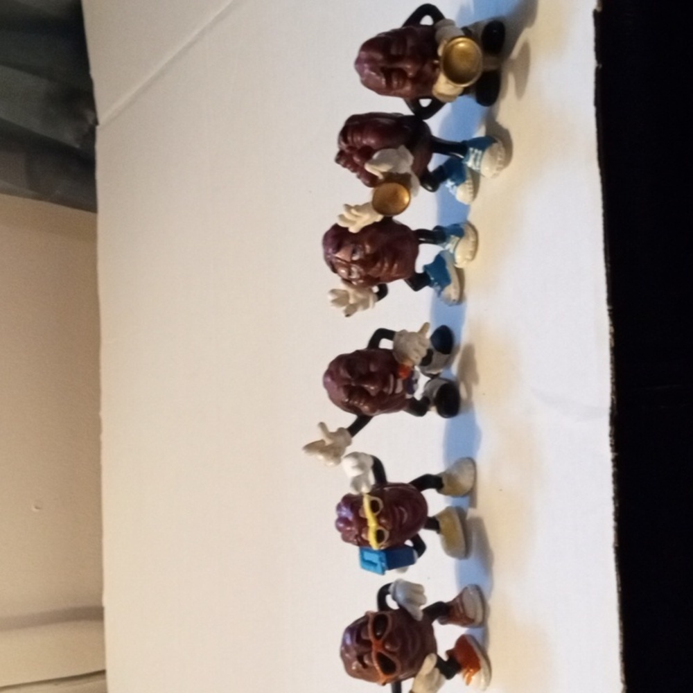 California Raisins lot of 6.